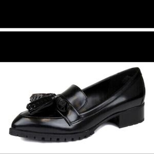 Nine West black patent leather loafers size 8.5